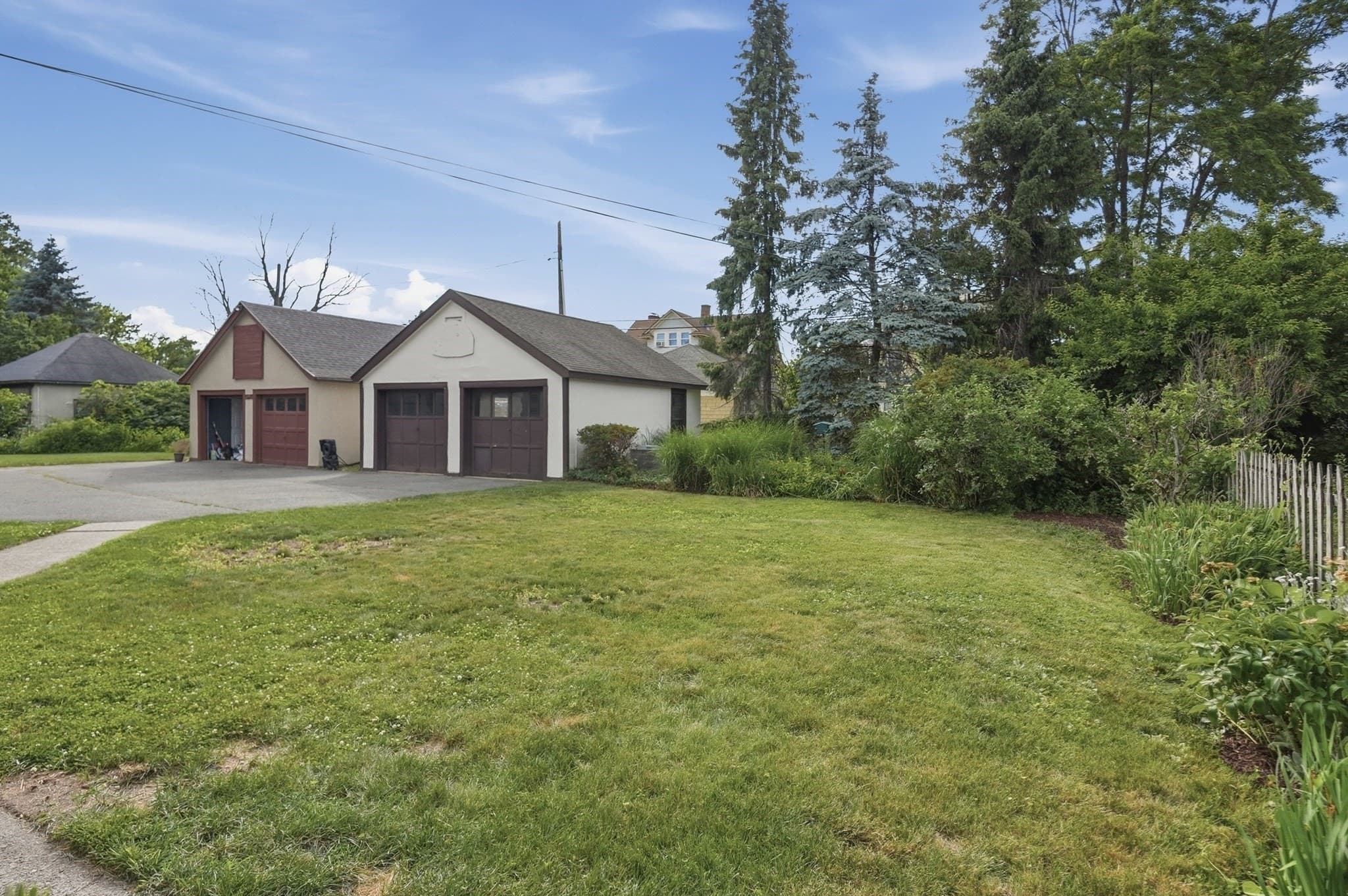 Single Family Residence at 38 Oxford Street, Springfield MA 01108, Springfield, photo 30 of 42