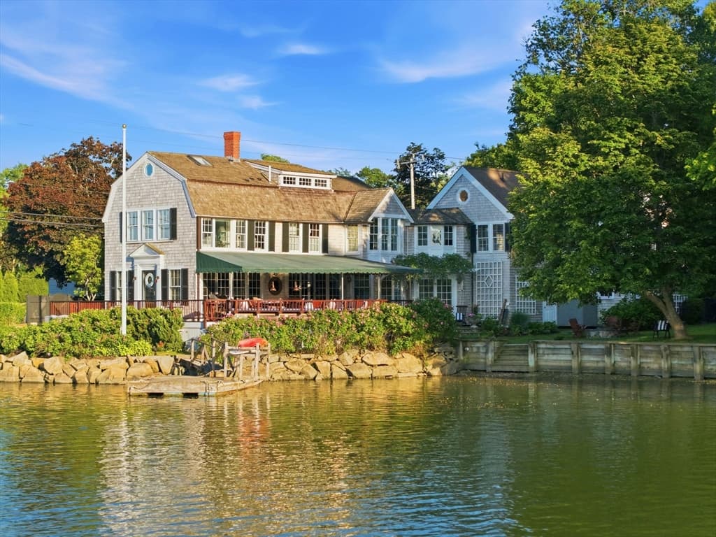 644 Washington St, Duxbury MA 02332