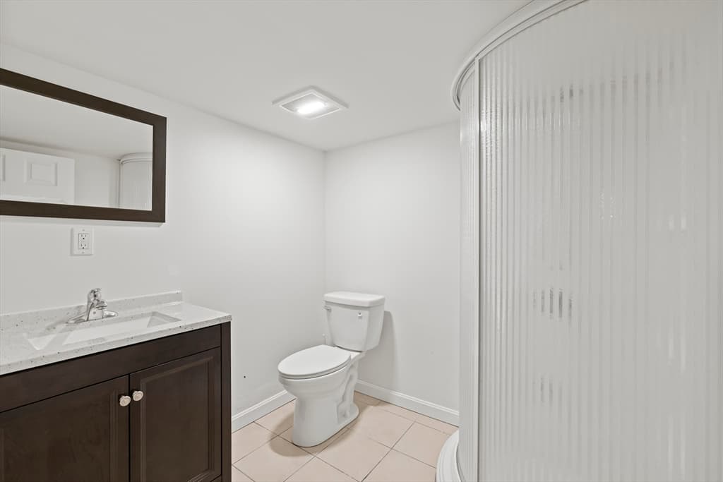 Single Family Residence at 334 Sea St, Quincy MA 02169, photo 22 of 26