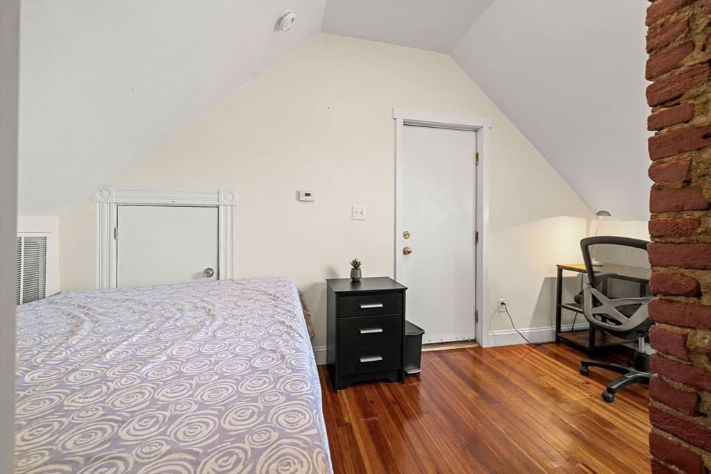 Condominium at 2512 Massachusetts Ave # 3, Cambridge MA 02140, Cambridge, photo 16 of 17