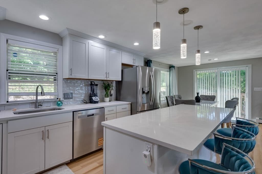 Single Family Residence at 23 Lovers Leap Ave, Lynn MA 01904, photo 13 of 30