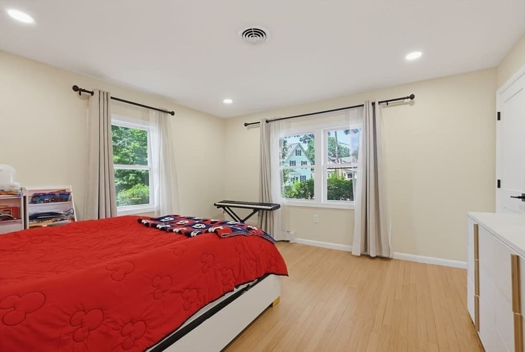 138 Tolman St, Newton MA 02465 photo 27