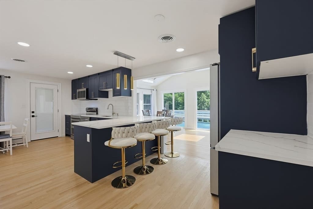 138 Tolman St, Newton MA 02465