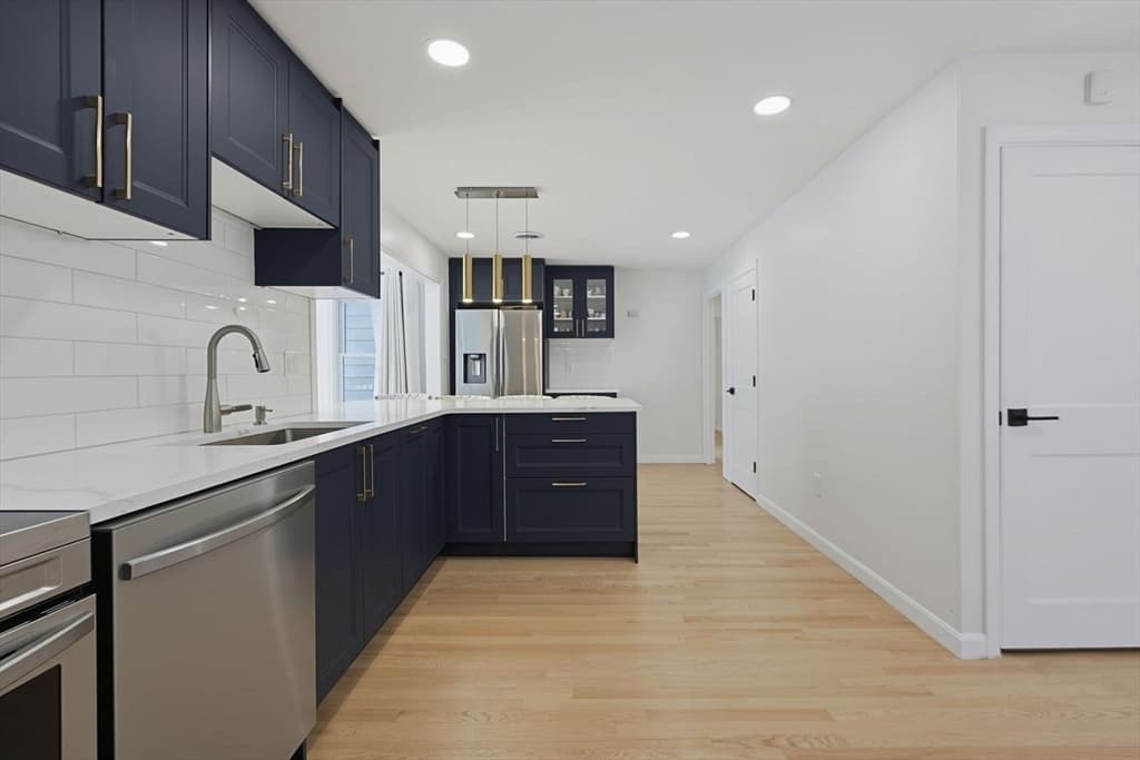 138 Tolman St, Newton MA 02465 photo 9