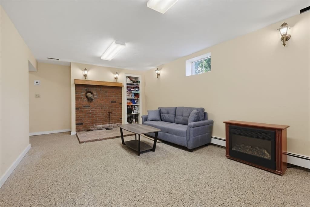 138 Tolman St, Newton MA 02465 photo 33