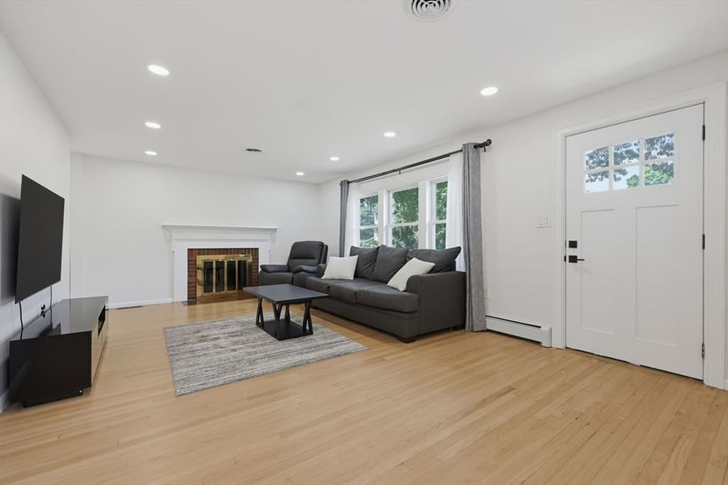 138 Tolman St, Newton MA 02465 photo 18
