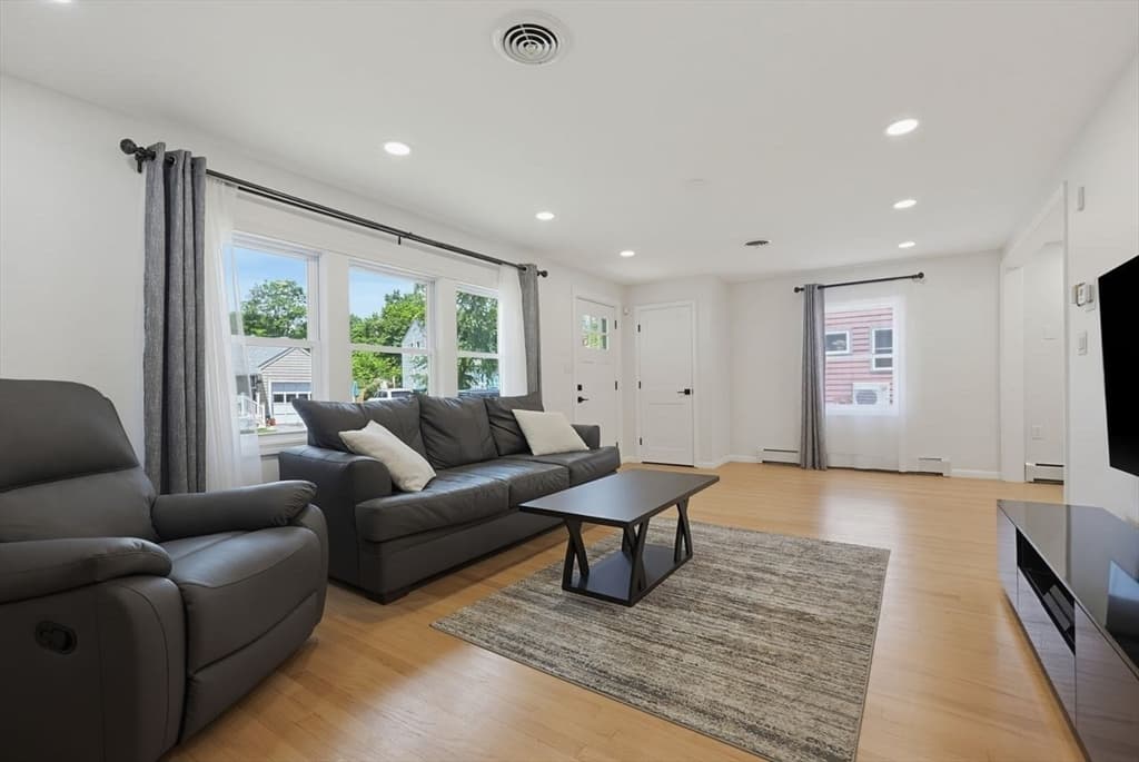 138 Tolman St, Newton MA 02465 photo 15
