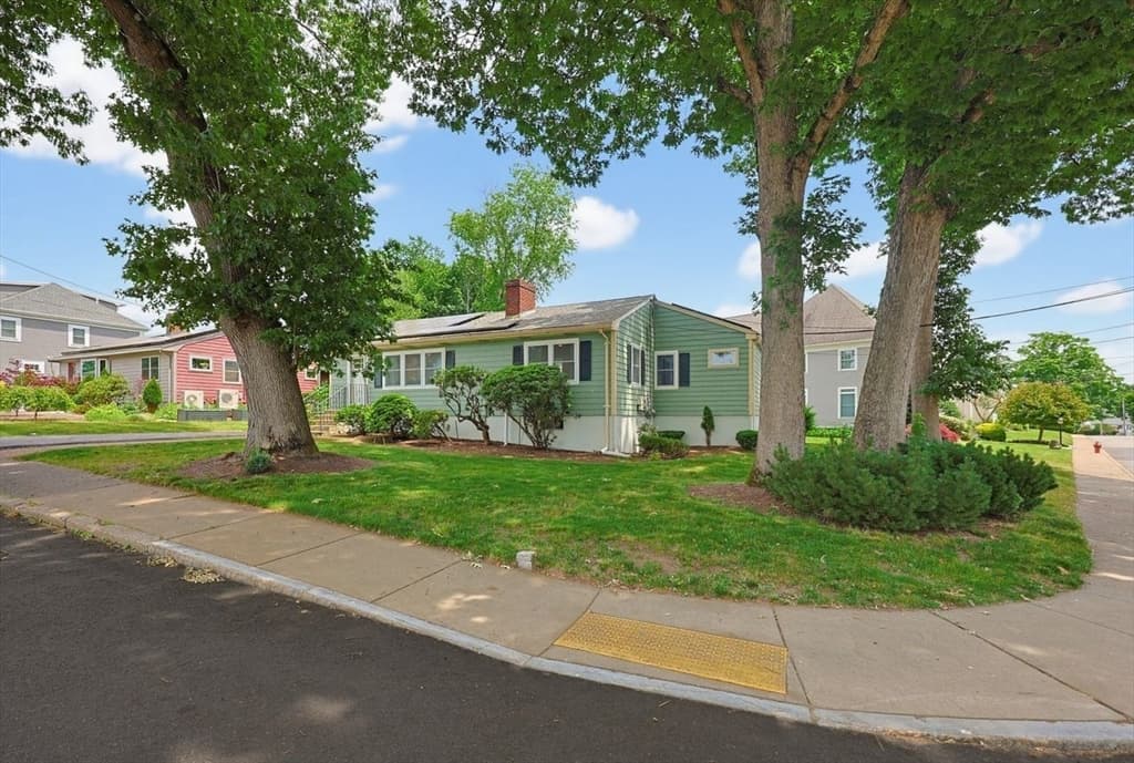 138 Tolman St, Newton MA 02465 photo 35