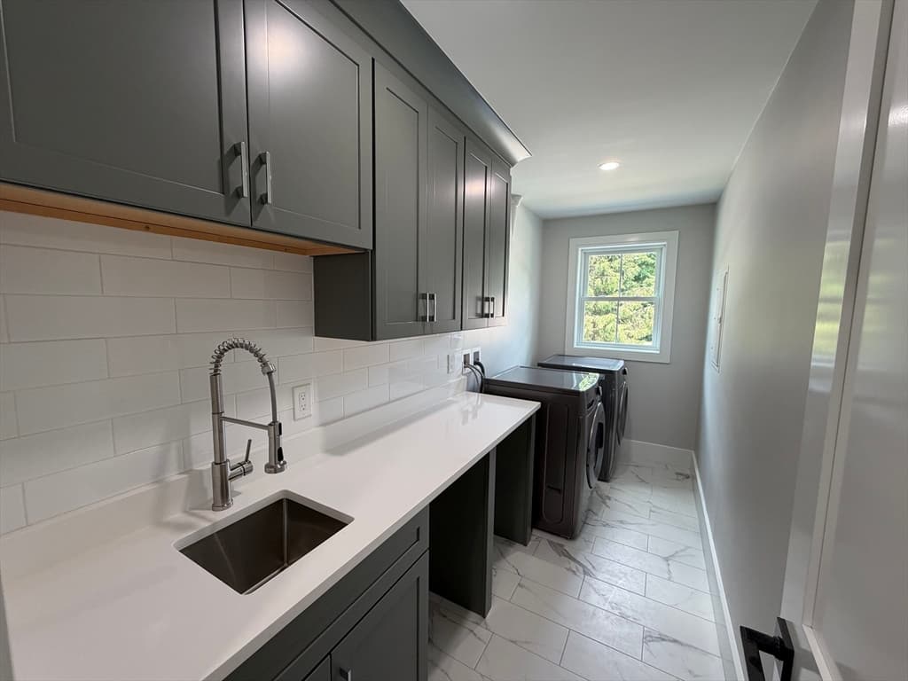 1172 Washington St, Holliston MA 01746 photo 23