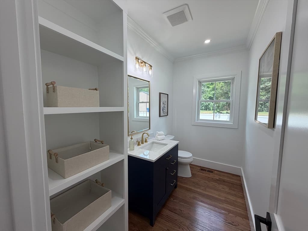 1172 Washington St, Holliston MA 01746 photo 12