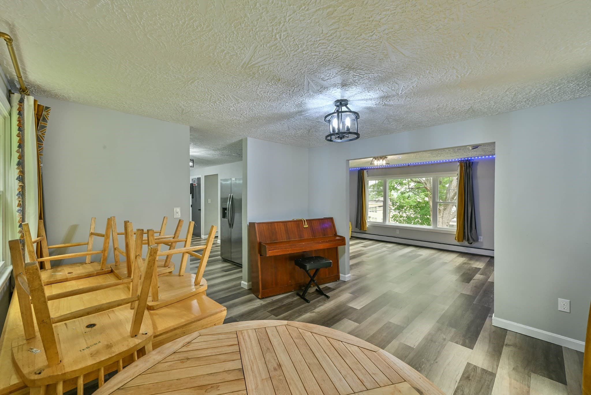 Single Family Residence at 48 Central St, Auburn MA 01501, photo 13 of 27