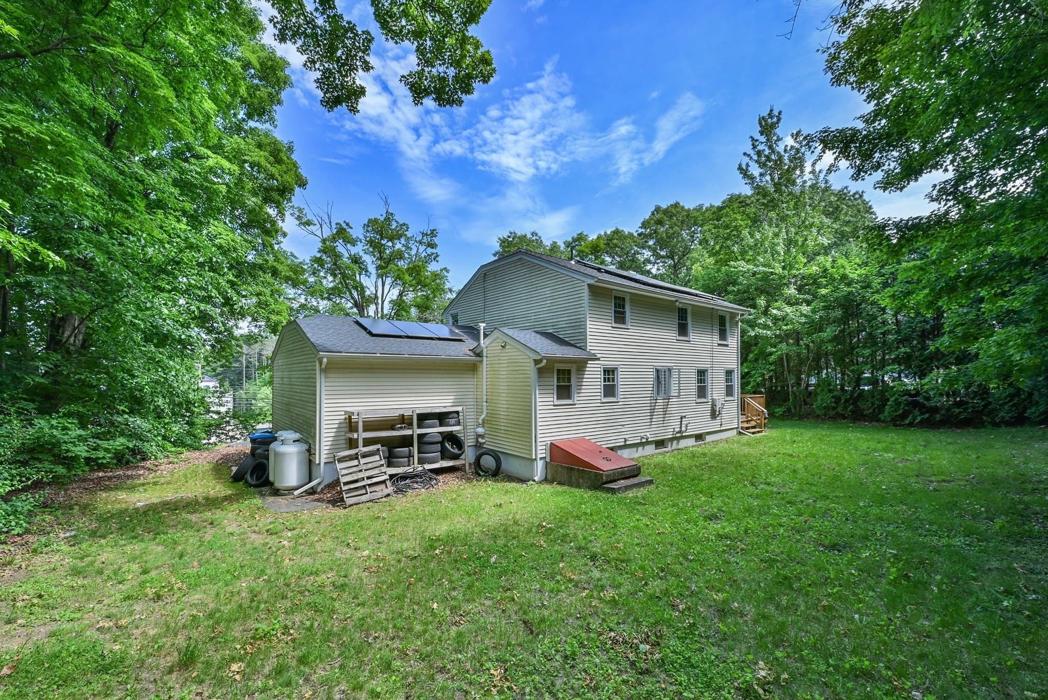 Single Family Residence at 48 Central St, Auburn MA 01501, photo 5 of 27