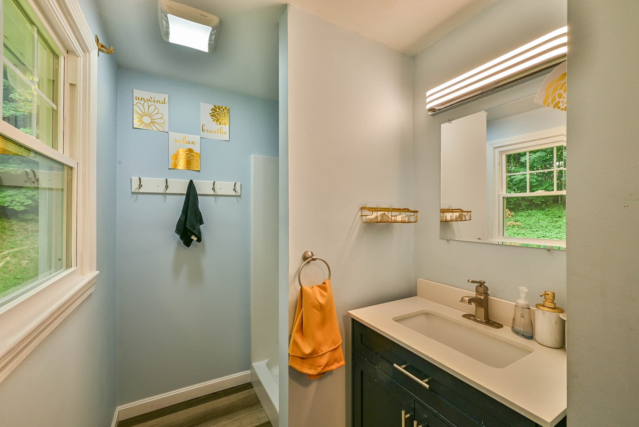 Single Family Residence at 48 Central St, Auburn MA 01501, photo 20 of 27