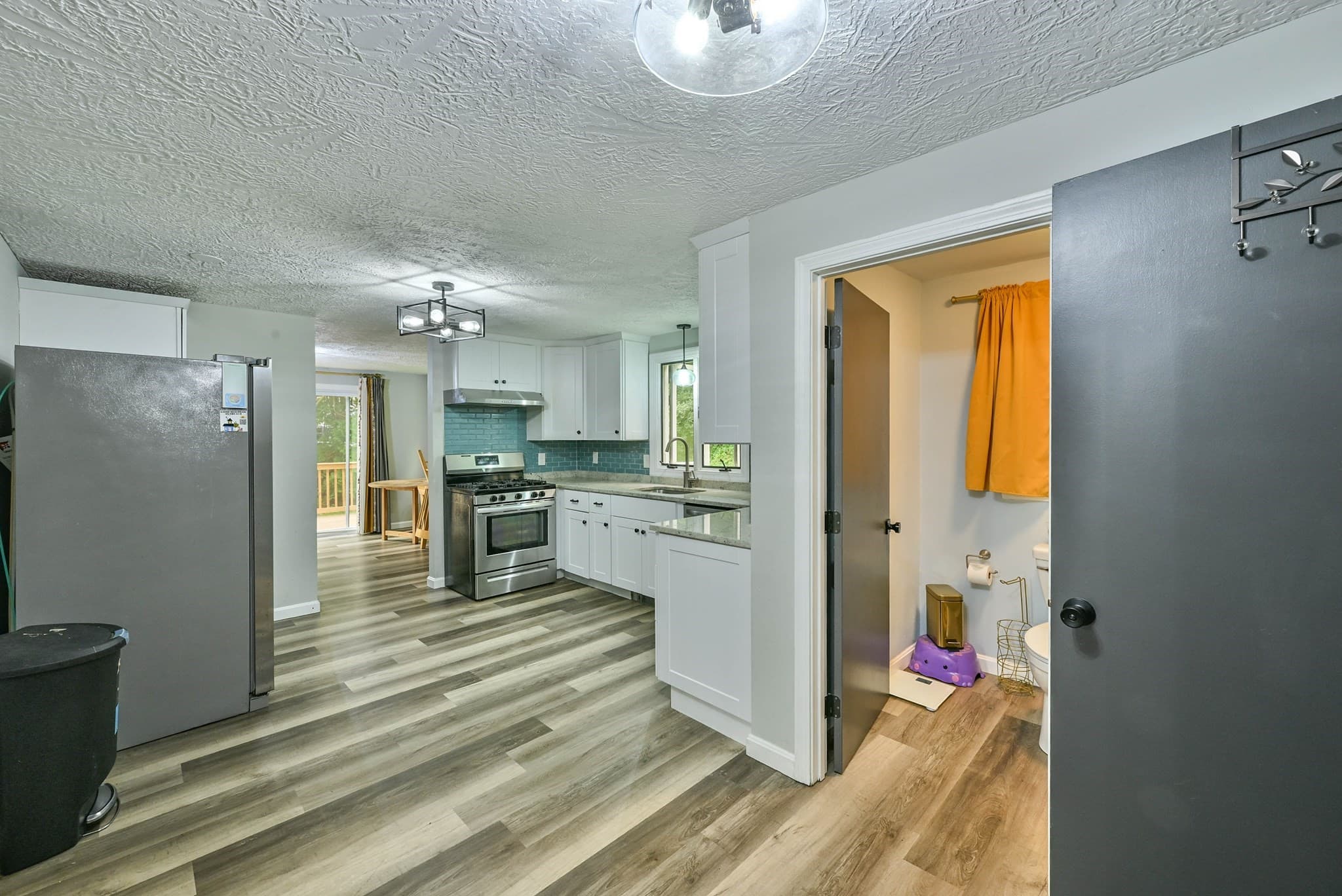 Single Family Residence at 48 Central St, Auburn MA 01501, photo 18 of 27