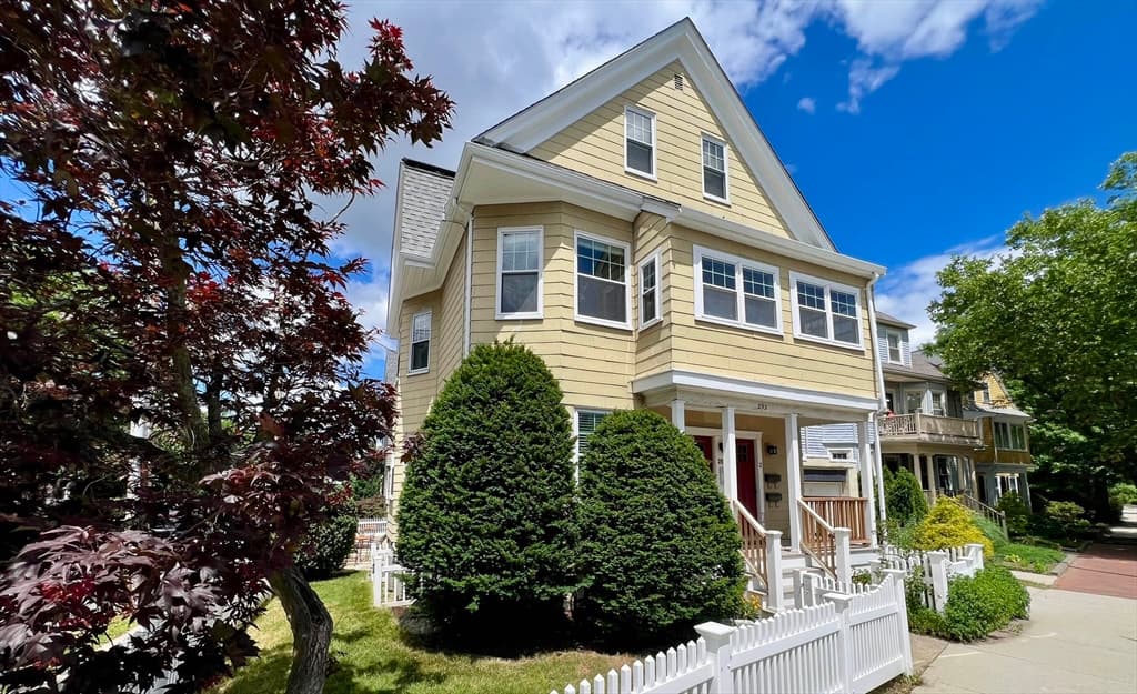 293 Huron Avenue # 2, Cambridge MA 02138