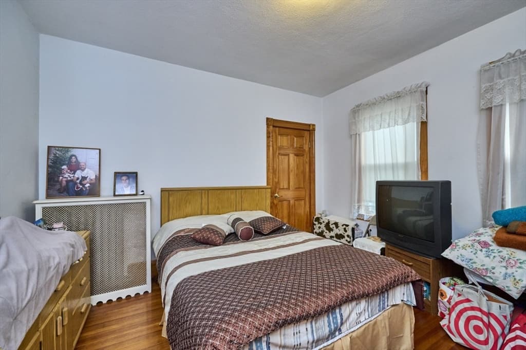 3 Family - 3 Units Up/Down at 74-76 Poplar, Boston MA 02131, Boston, photo 17 of 23