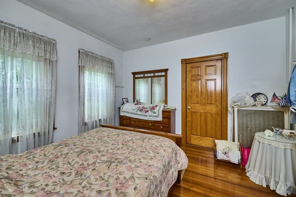 3 Family - 3 Units Up/Down at 74-76 Poplar, Boston MA 02131, Boston, photo 16 of 23