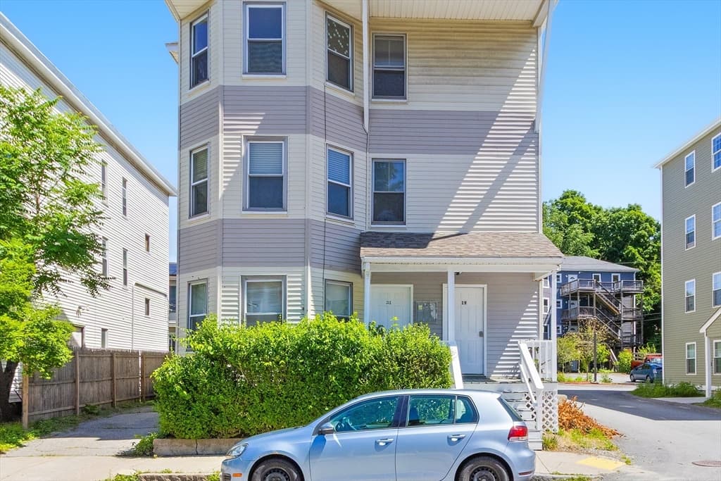 19-21 Henchman Street, Worcester MA 01605
