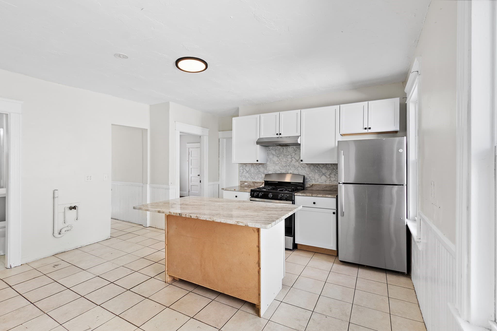 3 Family - 3 Units Up/Down at 19-21 Henchman Street, Worcester MA 01605, photo 15 of 41