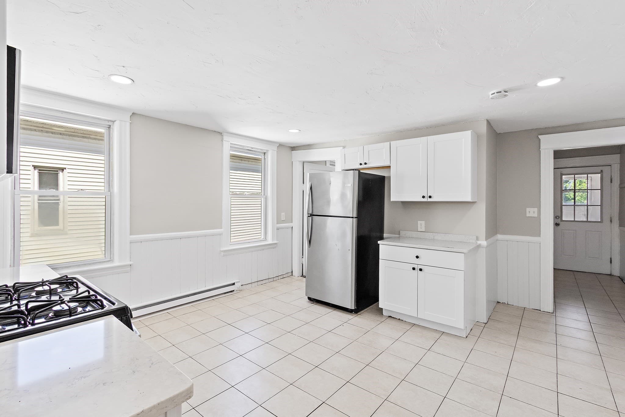 3 Family - 3 Units Up/Down at 19-21 Henchman Street, Worcester MA 01605, photo 31 of 41
