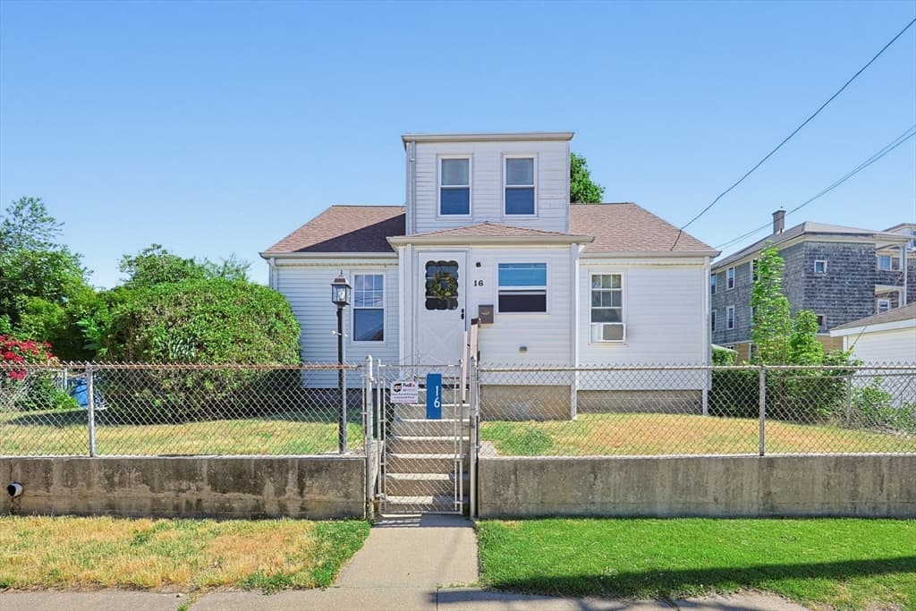 Single Family Residence at 16 Lakeview St, Blackstone MA 01504, photo 2 of 25