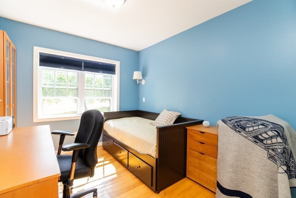 Condominium at 26 Lake Shore Ct # 1, Boston MA 02135, photo 13 of 28