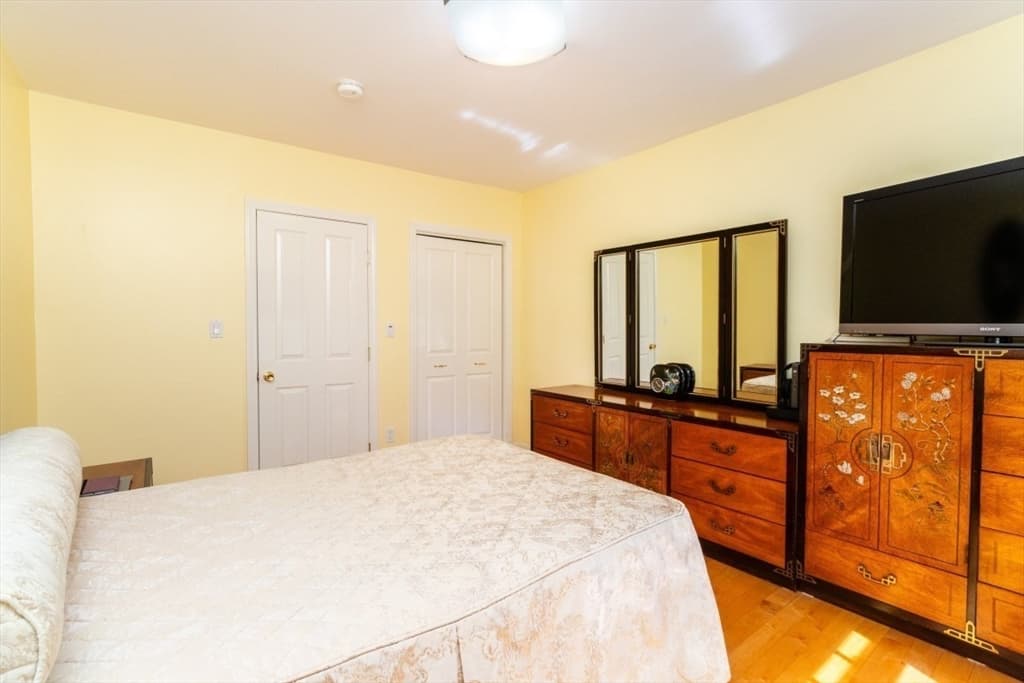 Condominium at 26 Lake Shore Ct # 1, Boston MA 02135, photo 19 of 28