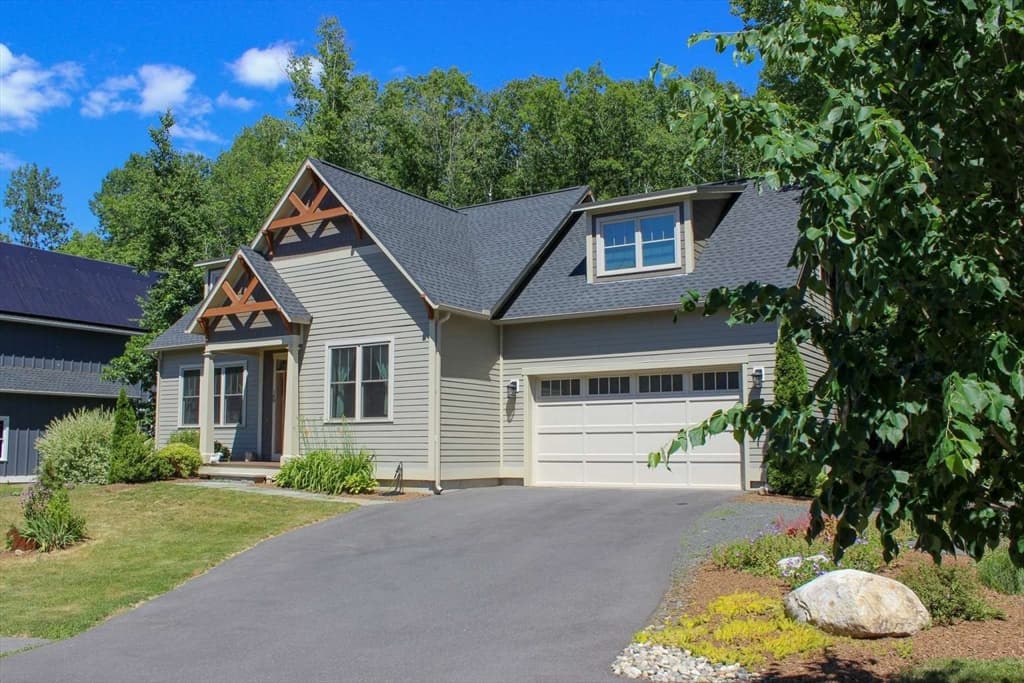 17 Stone Ridge Drive, Northampton MA 01060 photo 3