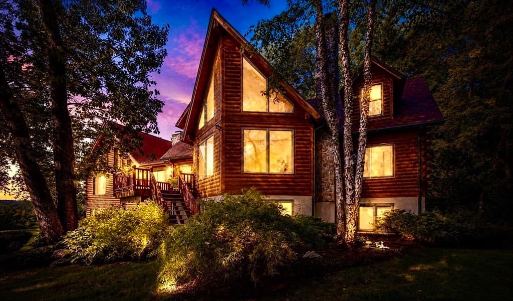 55 Breakneck Hill Rd, Southborough MA 01772