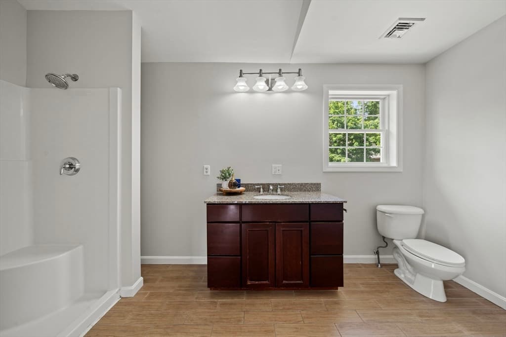 8 Woods Hill Cir, Woburn MA 01801 photo 22