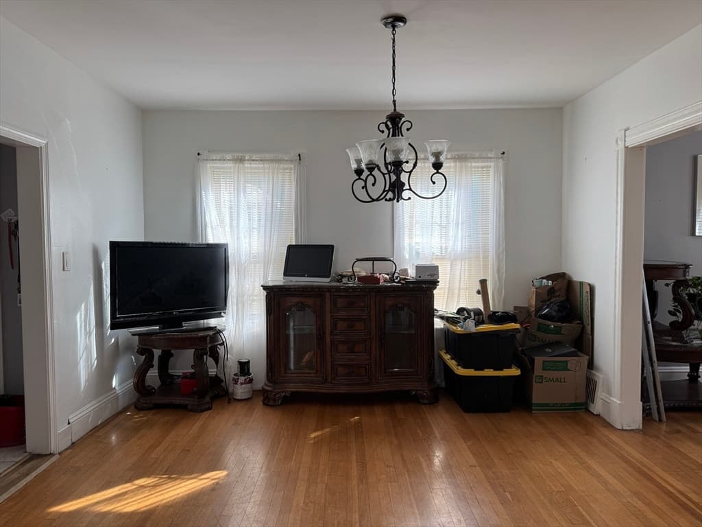 Single Family Residence at 35 Farmland, Lowell MA 01852, photo 5 of 22