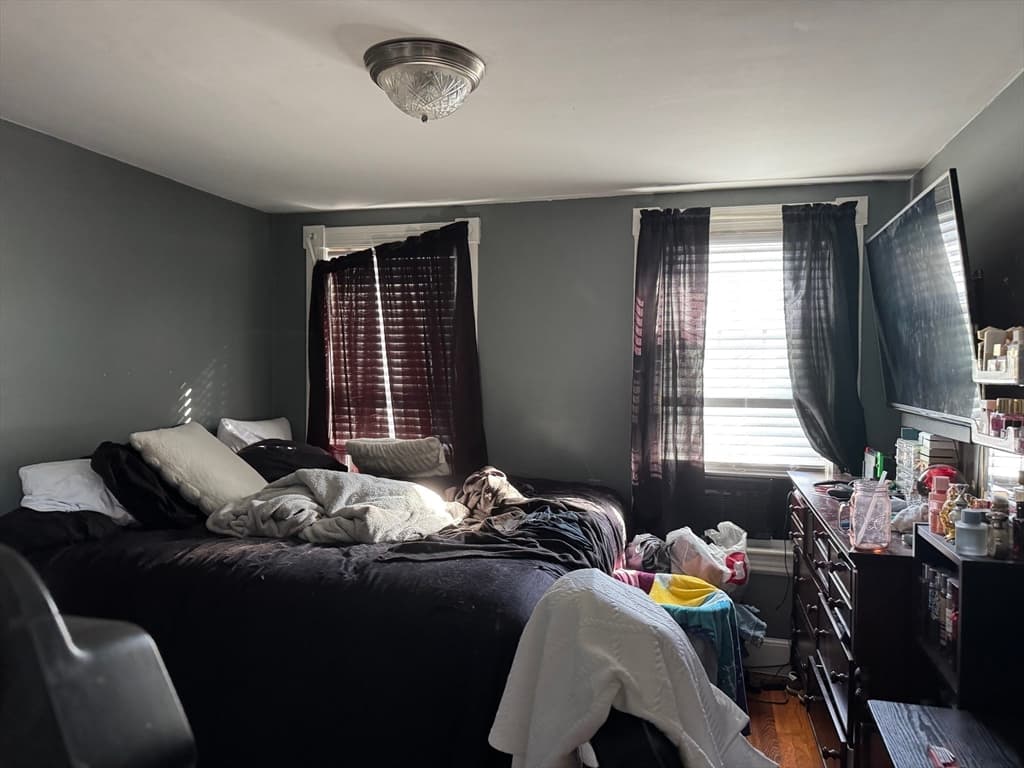 Single Family Residence at 35 Farmland, Lowell MA 01852, photo 11 of 22