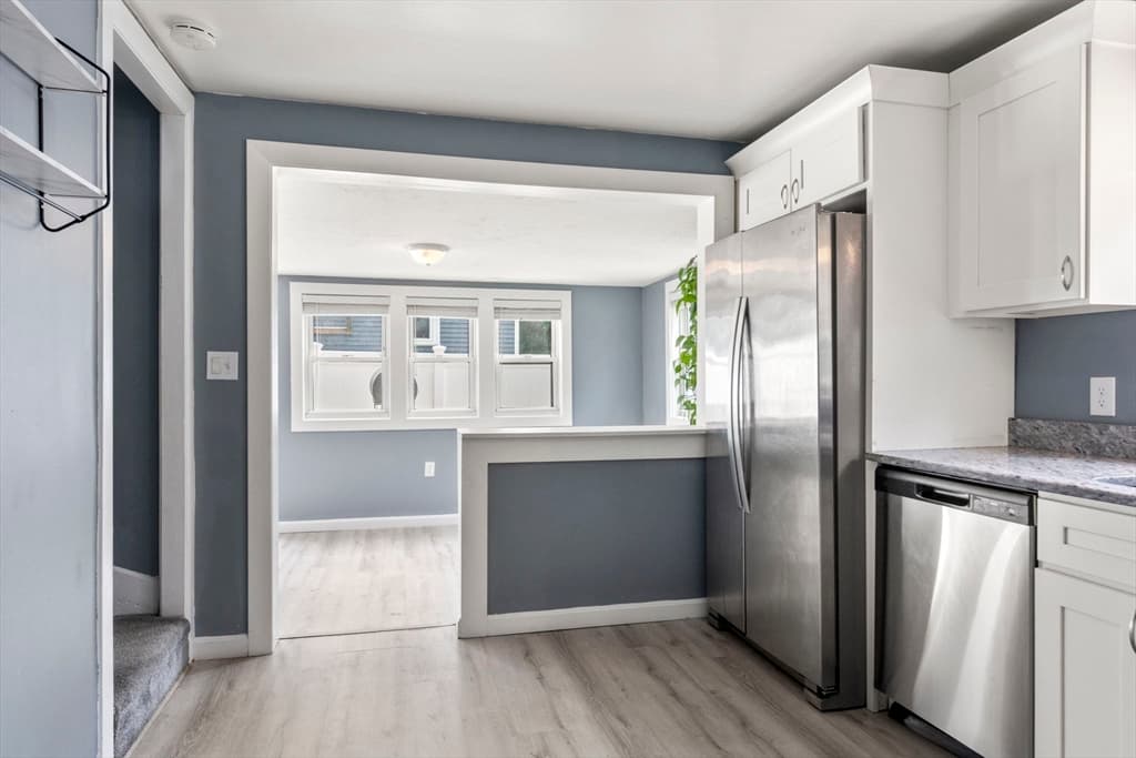 Single Family Residence at 40 Calumet Ave, Worcester MA 01606, photo 14 of 29