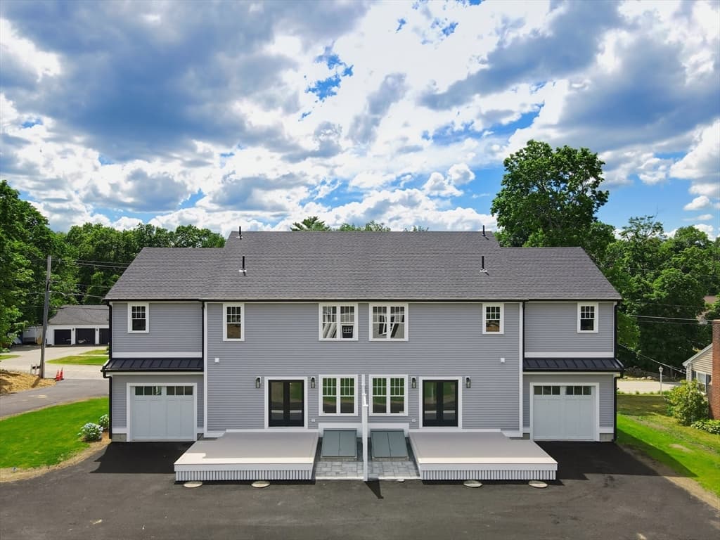 Single Family Residence at 35 Poquanticut Ave # 35, Easton MA 02356, Easton, photo 5 of 29