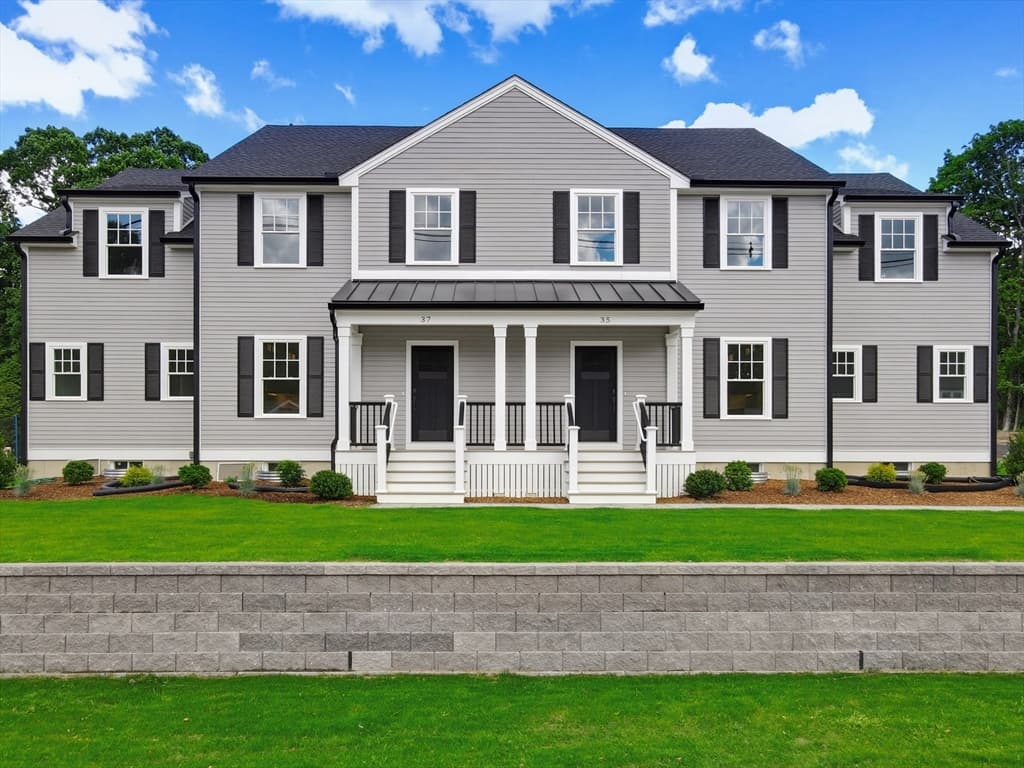 37 Poquanticut Ave # 37, Easton MA 02356