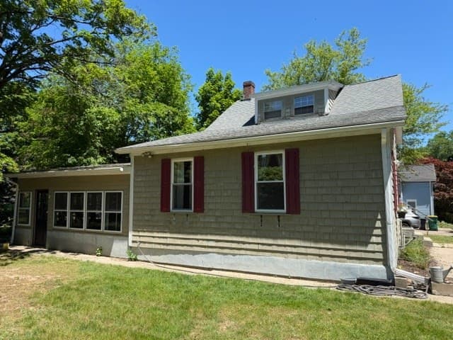 Single Family Residence at 25 Sumner St, North Attleboro MA 02760, photo 2 of 18