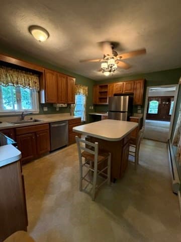 Single Family Residence at 25 Sumner St, North Attleboro MA 02760, photo 4 of 18