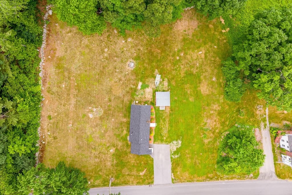 Single Family Residence at 185 Linden St, Berlin MA 01503, Berlin, photo 9 of 22