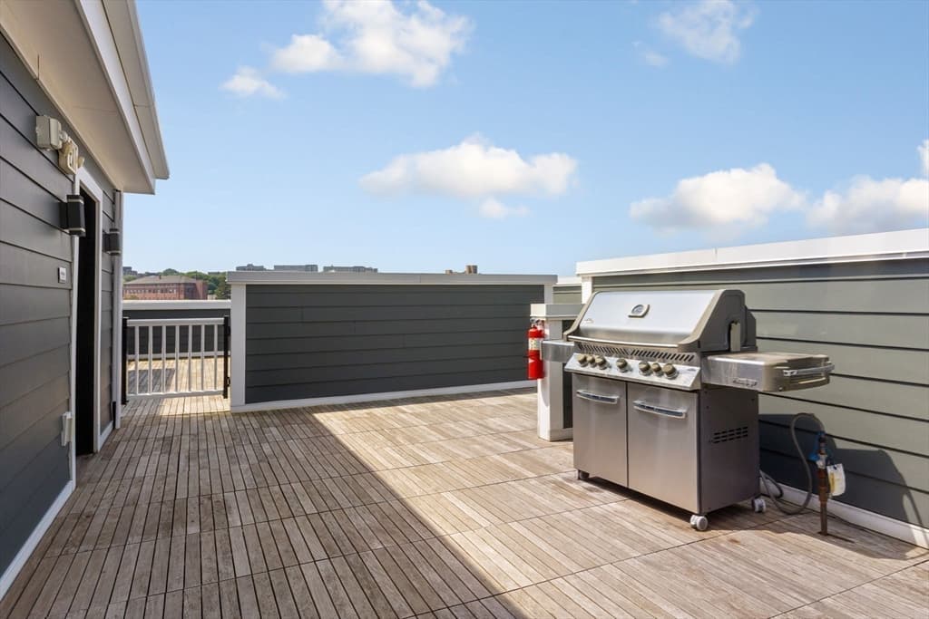 Condominium at 50 Hichborn St # 506, Boston MA 02135, photo 22 of 27