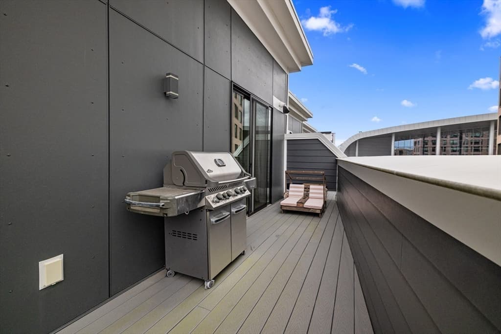 Condominium at 50 Hichborn St # 506, Boston MA 02135, photo 5 of 27