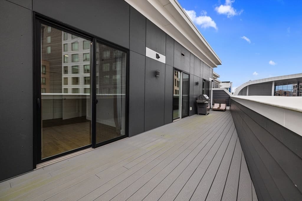 Condominium at 50 Hichborn St # 506, Boston MA 02135, photo 4 of 27