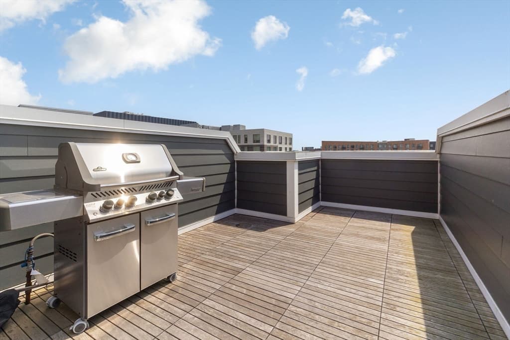 Condominium at 50 Hichborn St # 506, Boston MA 02135, photo 21 of 27