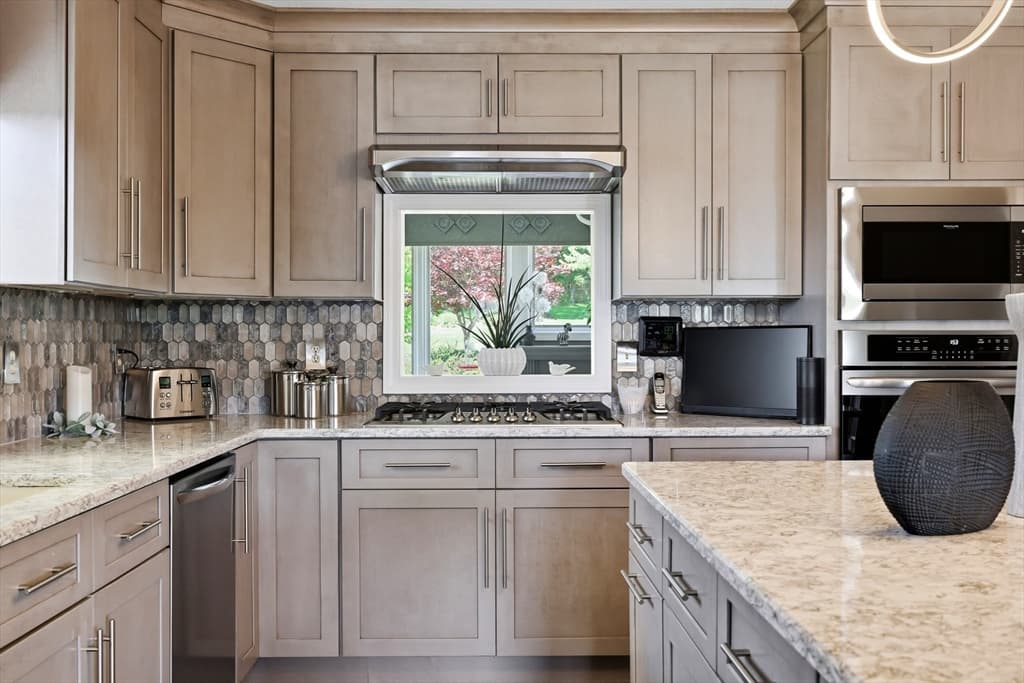 Single Family Residence at 57 Valley View Dr, Ludlow MA 01056, Ludlow, photo 9 of 40