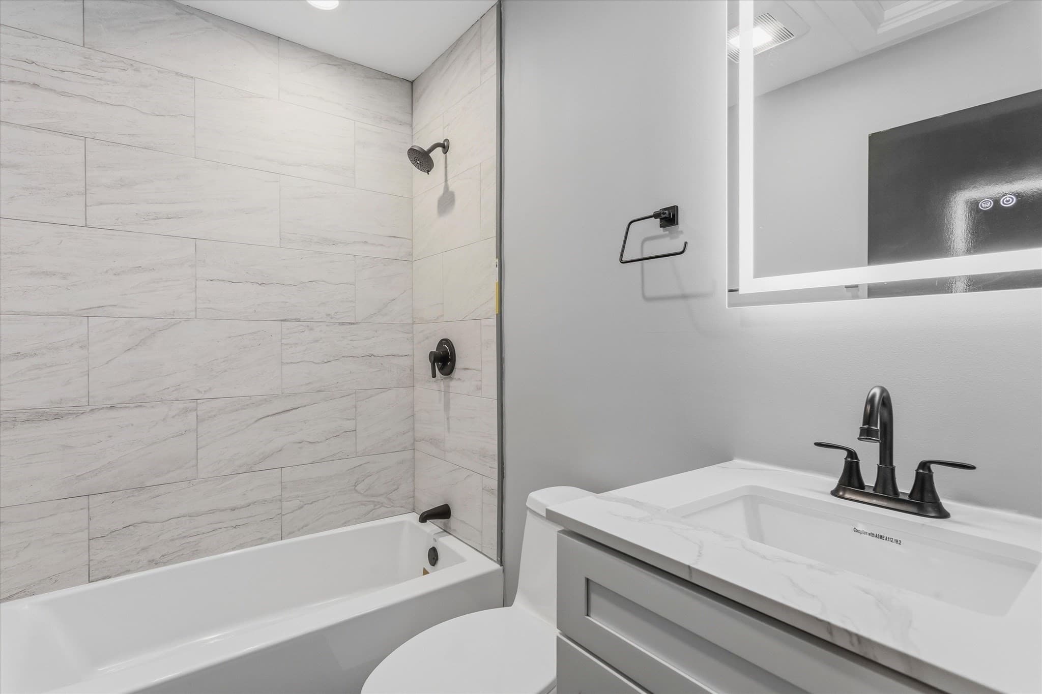 Condominium at 107 South St # 2F, Boston MA 02111, photo 20 of 38