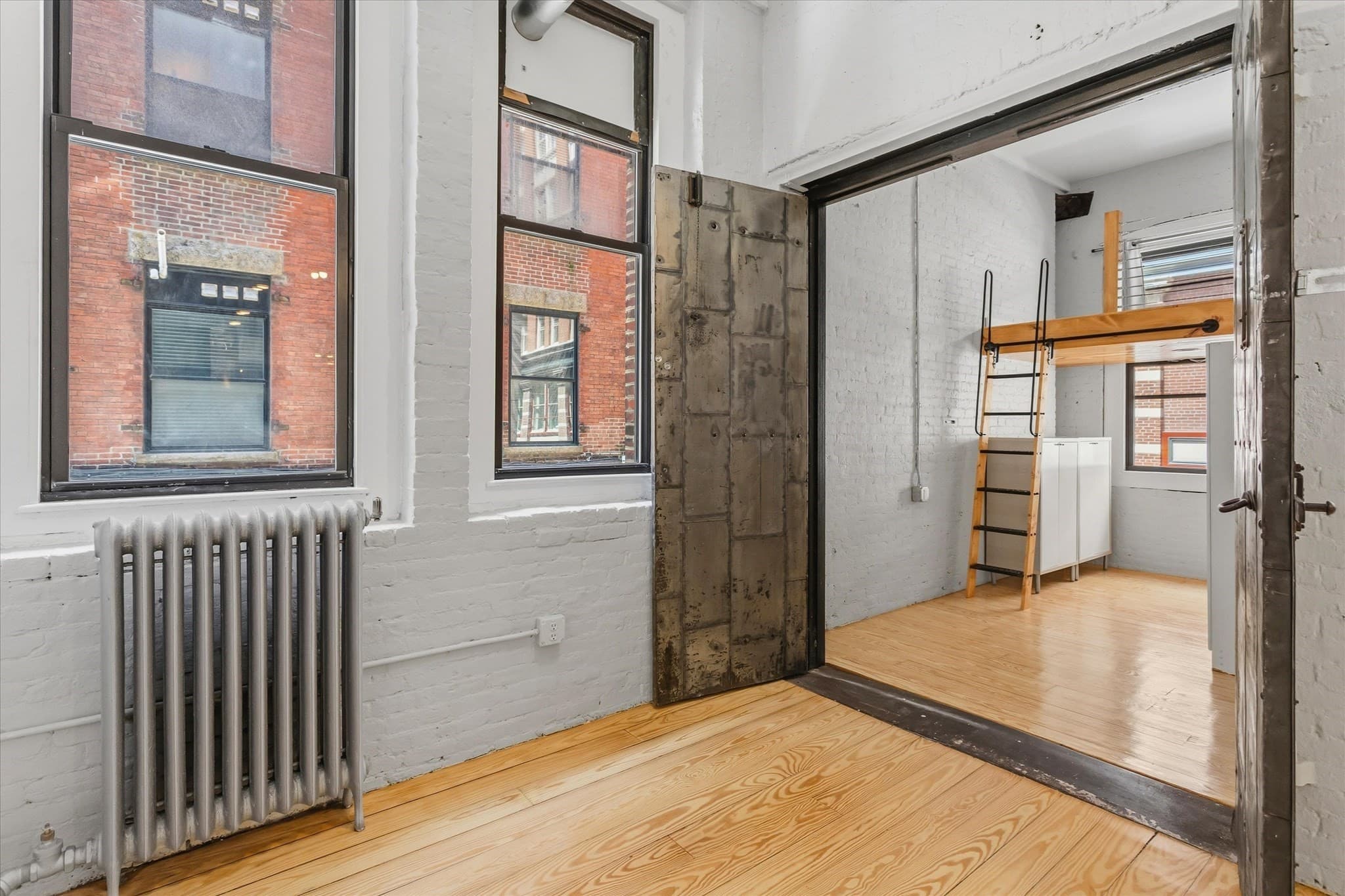Condominium at 107 South St # 2F, Boston MA 02111, photo 24 of 38