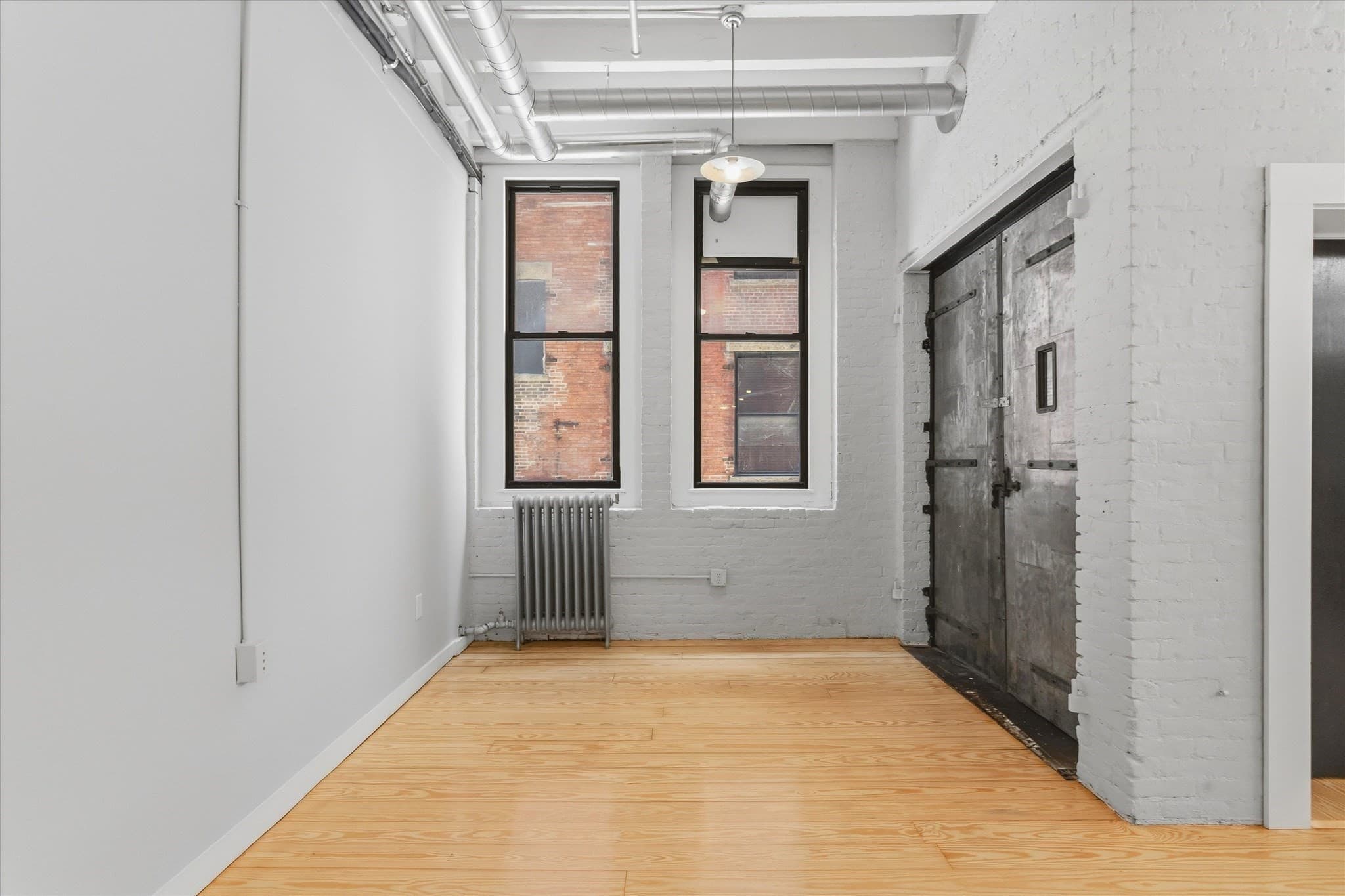 Condominium at 107 South St # 2F, Boston MA 02111, photo 19 of 38