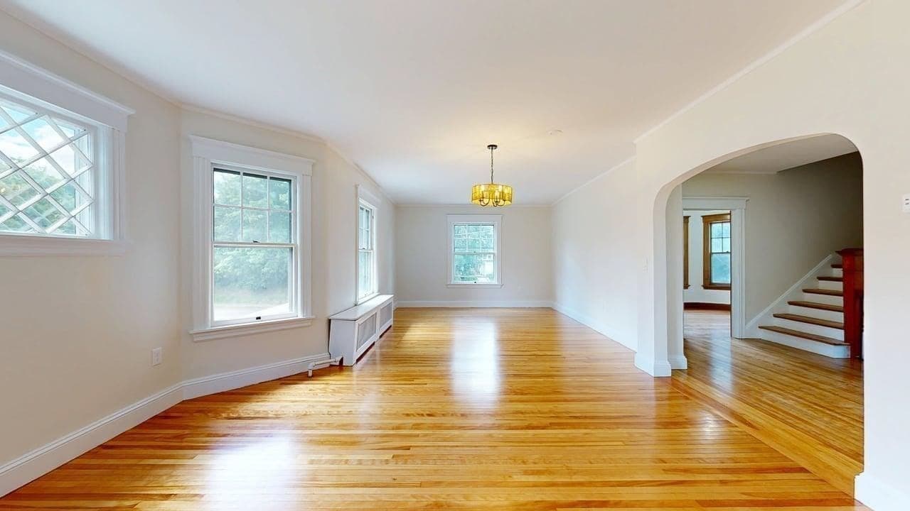 Single Family Residence at 911 Pleasant St, Worcester MA 01602, photo 27 of 42