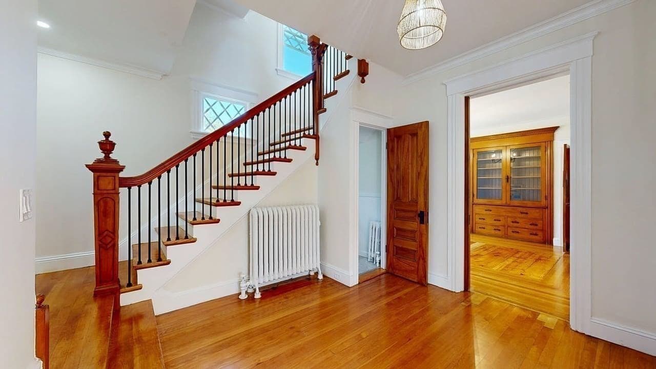 Single Family Residence at 911 Pleasant St, Worcester MA 01602, photo 26 of 42