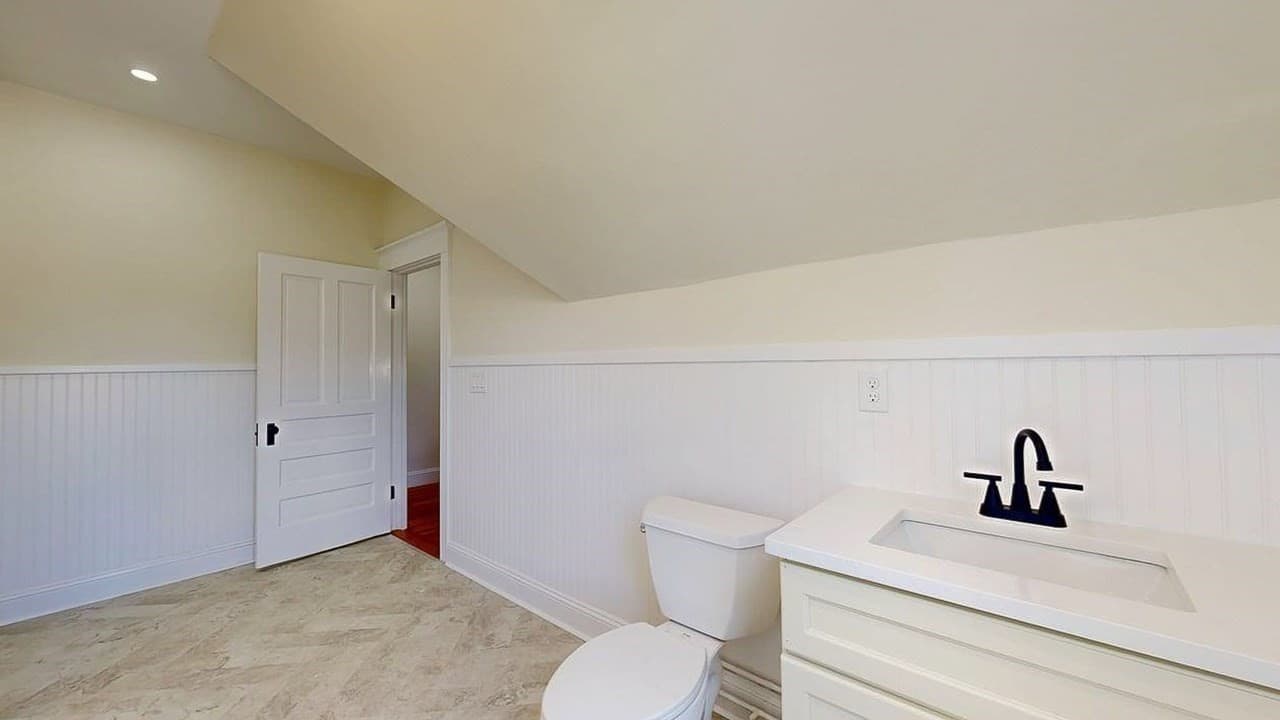 Single Family Residence at 911 Pleasant St, Worcester MA 01602, photo 38 of 42