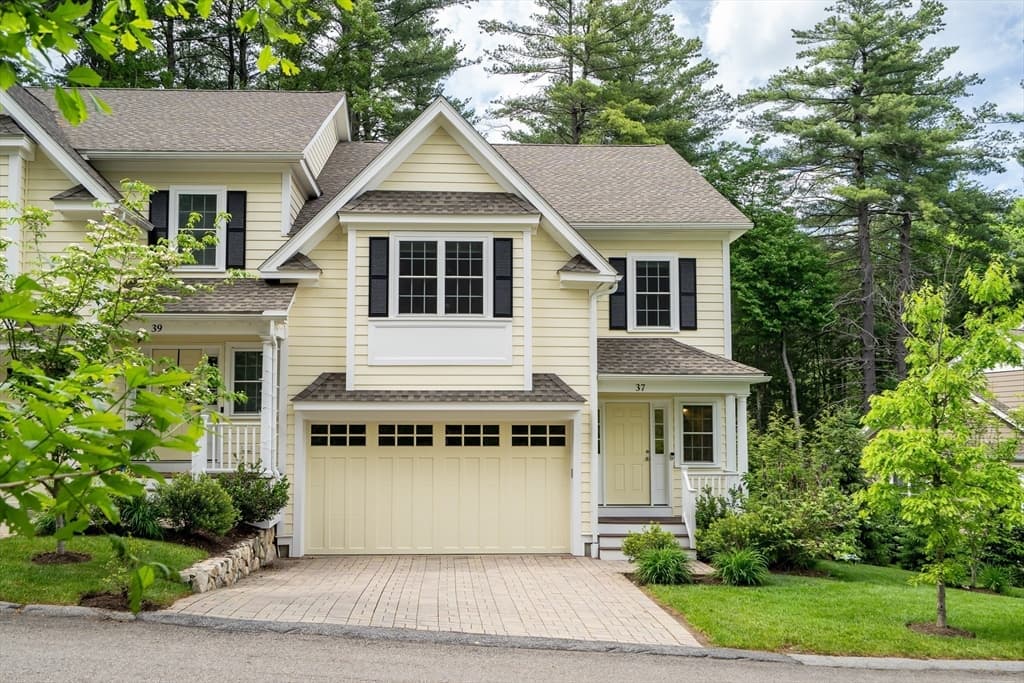 37 Jefferson Dr # 37, Lexington MA 02420